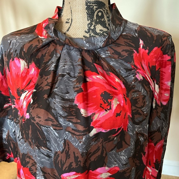 Boden Red Blouse with Mandarin Collar and Relaxed Fit - Picture 2 of 7